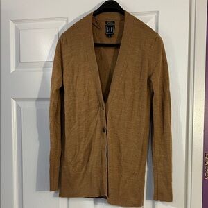GAP Camel Button-Up Cardigan - 100% merino extra fine wool